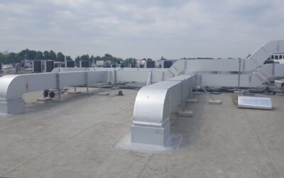 Sandwich panel PIR habbal a Váltózárközpont raktáraiban